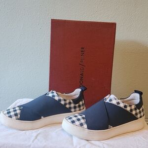 Donald/Pliner Sport, leather gingham size 7.5